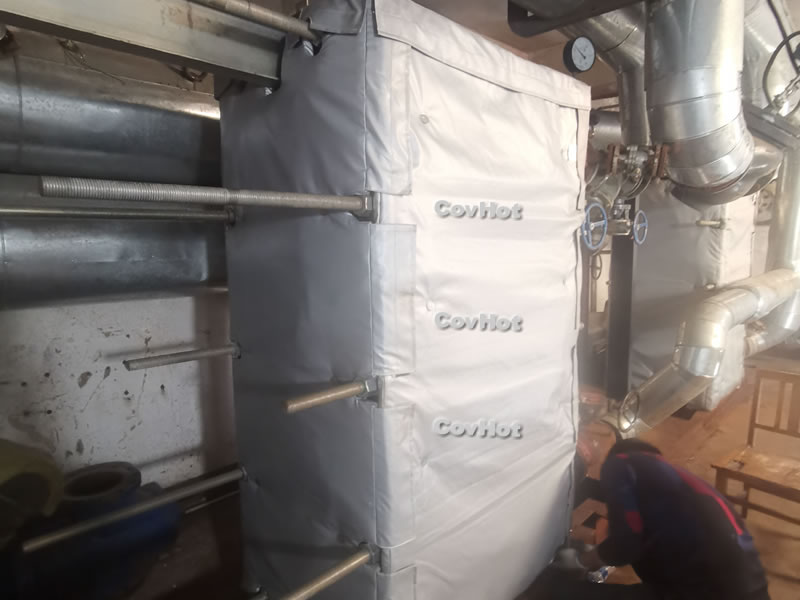 板式<a href=http://m.dayuan-tw.com/e/tags/?tagname=%E6%8D%A2%E7%83%AD%E5%99%A8%E4%BF%9D%E6%B8%A9 target=_blank class=infotextkey>換熱器保溫</a>,<a href=http://m.dayuan-tw.com/e/tags/?tagname=%E5%8F%AF%E6%8B%86%E5%8D%B8%E4%BF%9D%E6%B8%A9%E5%A5%97 target=_blank class=infotextkey>可拆卸<a href=http://m.dayuan-tw.com/e/tags/?tagname=%E4%BF%9D%E6%B8%A9%E5%A5%97 target=_blank class=infotextkey>保溫套</a></a>